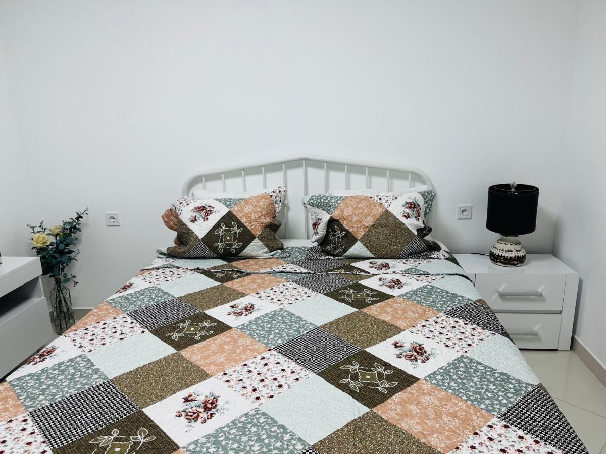 Techas City Center Luxurious Suites & Rooms Praia Exterior foto